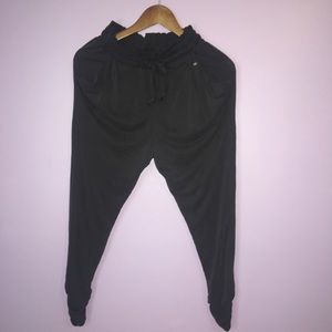 AE Soft Joggers 🏃‍♂️